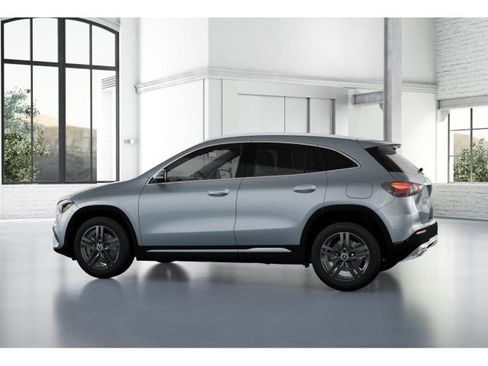 Used 2025 Mercedes-Benz GLA 250 image 52