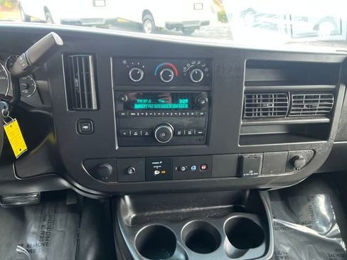 Used 2021 Chevrolet Express 2500 Work Van w/ Driver Convenience Package image 28