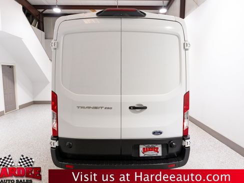 Used 2019 Ford Transit 250 148 Medium Roof RWD image 4
