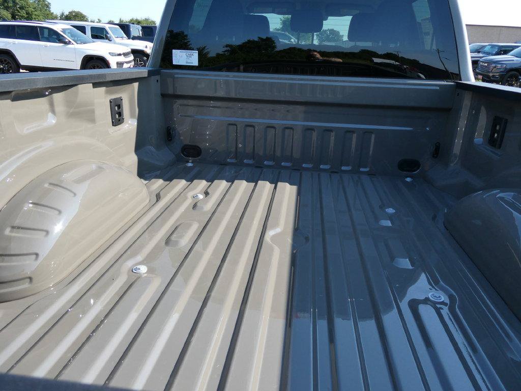 New 2026 Ford F250 XLT w/ XLT Premium Package AWD/4WD image 9