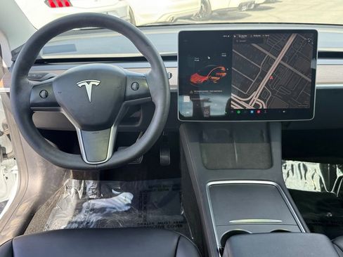 Used 2023 Tesla Model 3 Standard Range image 38