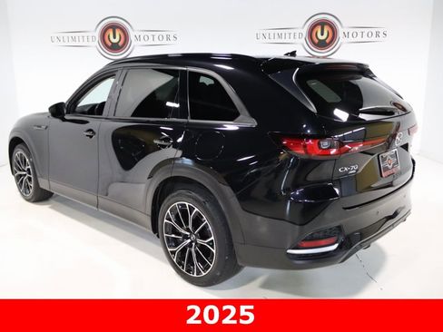 Used 2025 MAZDA CX-70 Plug-In Hybrid w/ Premium Pkg image 3