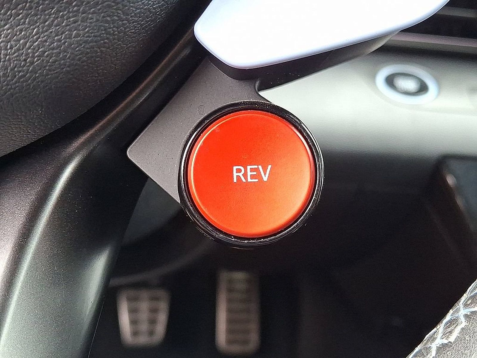 Used 2025 Hyundai Elantra N FWD image 24
