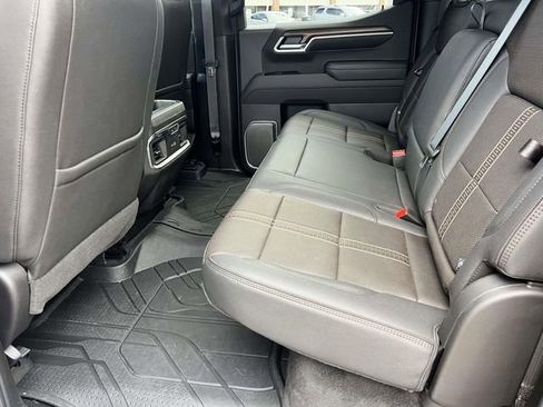 Used 2026 Chevrolet Silverado 1500 High Country w/ High Country Premium Package AWD/4WD image 12