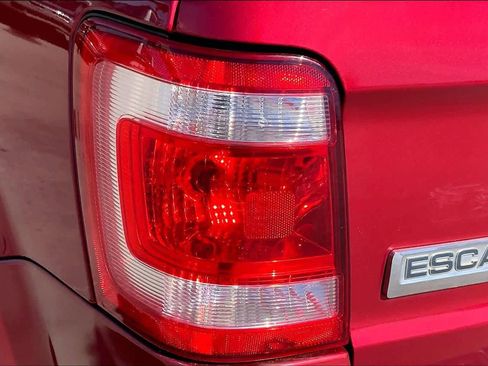 Used 2009 Ford Escape XLT image 28
