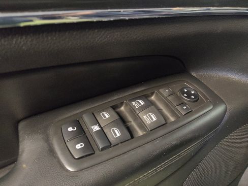 Used 2019 Jeep Grand Cherokee Limited w/ Trailer Tow Group IV image 27