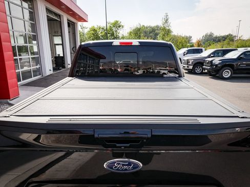Used 2018 Ford F150 Lariat w/ Equipment Group 502A Luxury AWD/4WD image 6