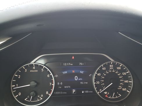 Used 2016 Nissan Murano SV image 17