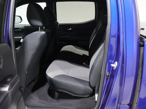 Used 2023 Toyota Tacoma TRD Sport AWD/4WD image 18