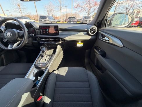 Used 2024 Alfa Romeo Tonale Sprint image 18