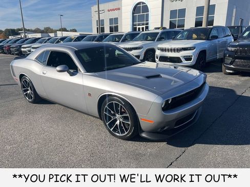 Used 2016 Dodge Challenger R/T Scat Pack image 1