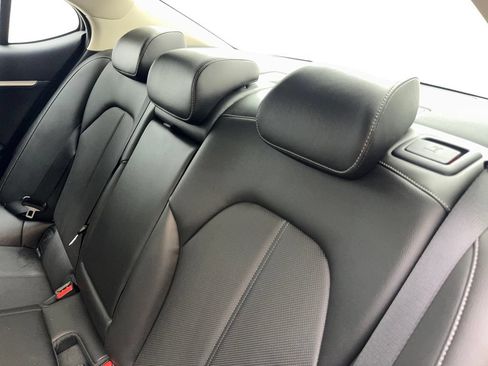 Used 2026 Genesis G70 2.5T RWD image 34