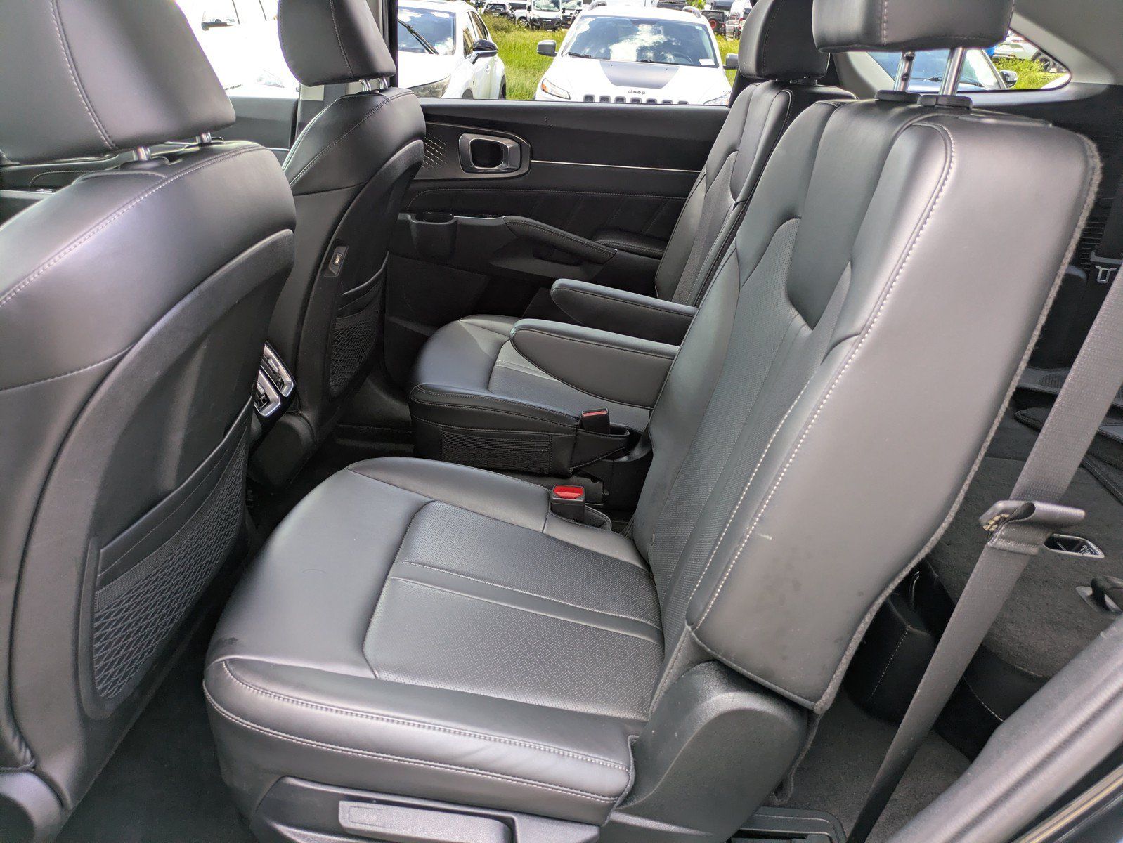 Certified 2023 Kia Sorento SX AWD/4WD image 12
