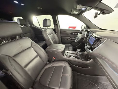Used 2023 Chevrolet Traverse RS w/ LPO, Floor Liner Package image 35