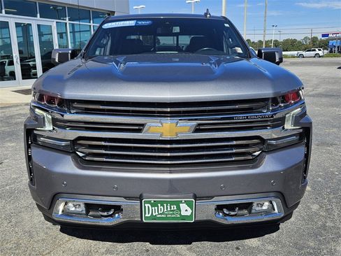 Used 2021 Chevrolet Silverado 1500 High Country w/ Safety Package II image 17