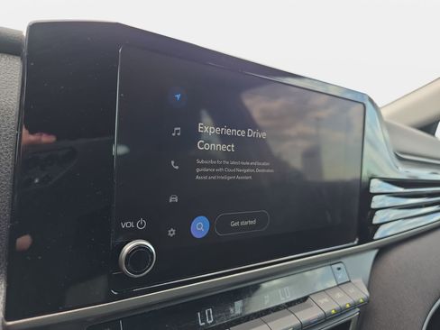 Used 2025 Toyota Camry LE image 21