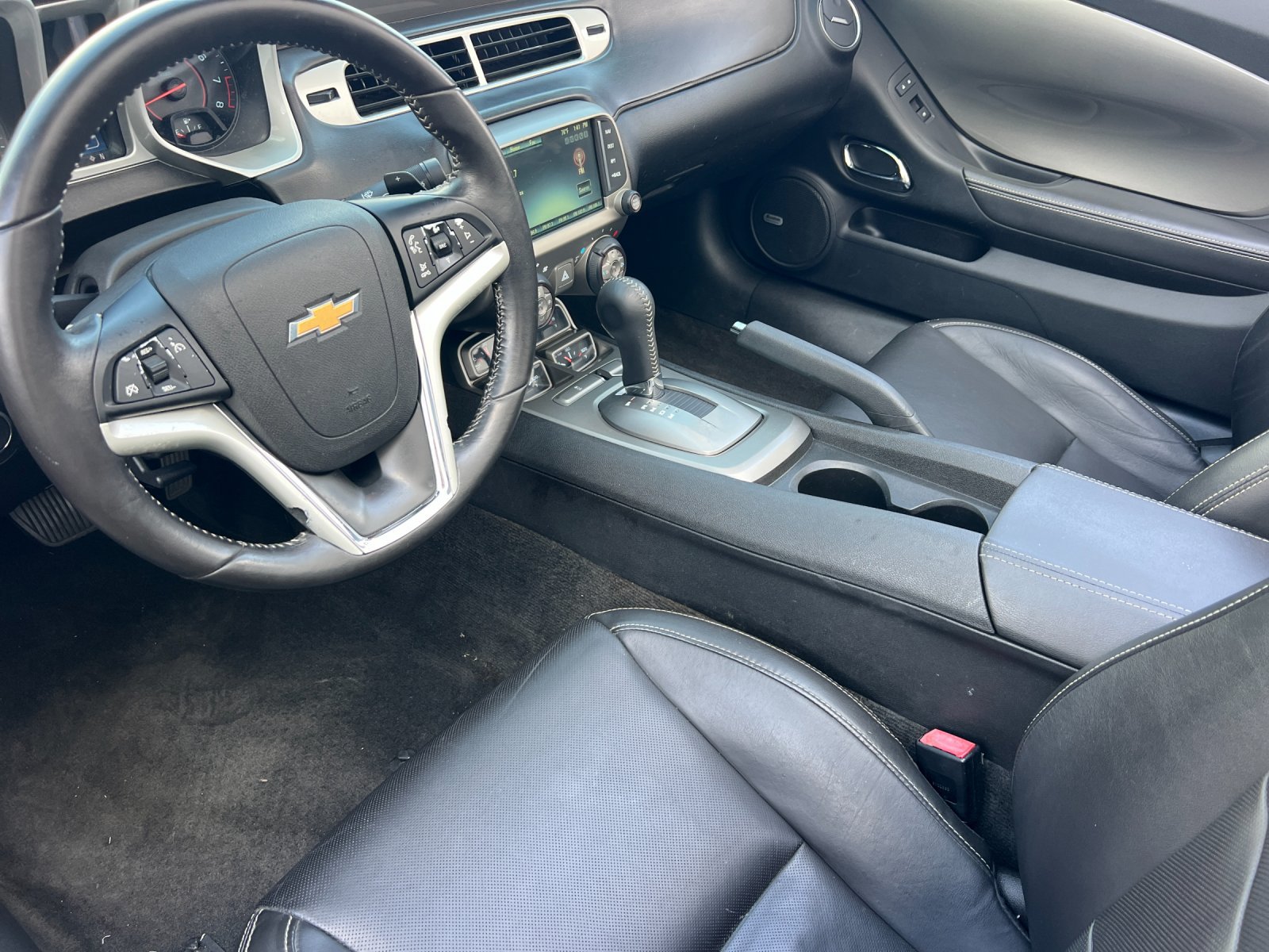 Used 2015 Chevrolet Camaro LT RWD image 11