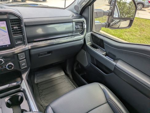 Certified 2024 Ford F250 Lariat w/ Tremor Off-Road Package AWD/4WD image 17