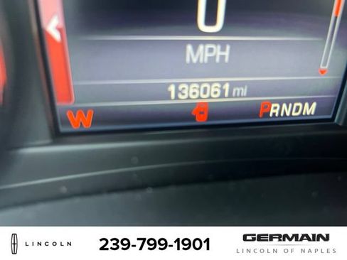 Used 2015 GMC Yukon SLT w/ Open Road Package AWD/4WD image 24