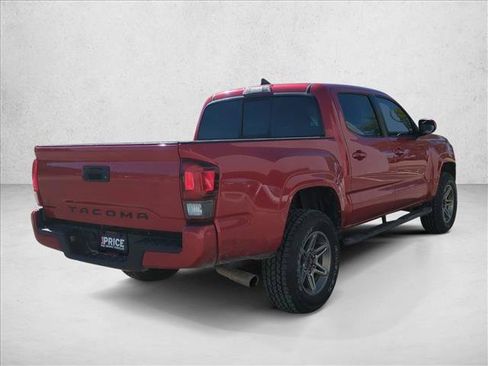 Used 2018 Toyota Tacoma SR w/ SR Convenience Package image 5