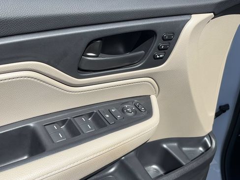 Used 2024 Honda Odyssey EX-L image 16