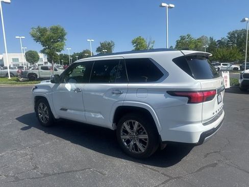 Used 2025 Toyota Sequoia Capstone image 5