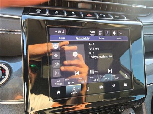 Used 2022 Jeep Grand Cherokee L Laredo w/ Luxury Tech Group I RWD image 13