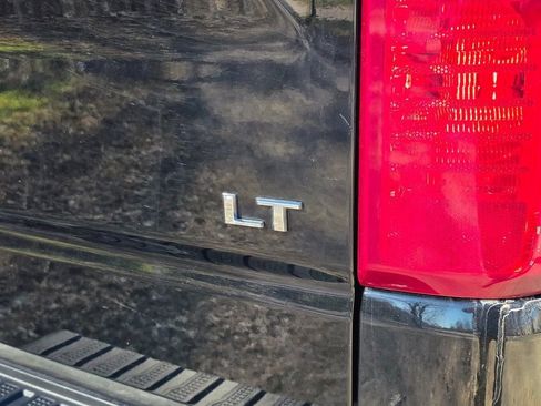 Used 2025 Chevrolet Silverado 1500 LT image 7