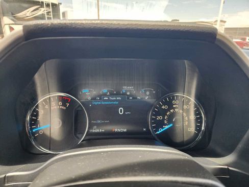 Used 2019 Ford F150 Lariat w/ Equipment Group 502A Luxury AWD/4WD image 24