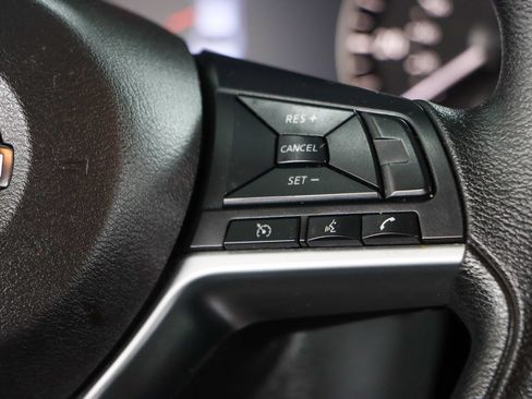 Used 2024 Nissan Altima 2.5 SV FWD image 14