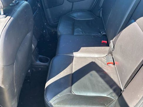 Used 2010 Ford Focus SES FWD image 20