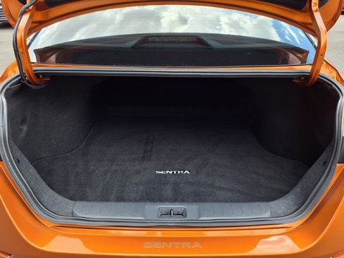 Used 2024 Nissan Sentra SR w/ SR Premium Package image 25