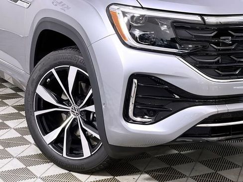New 2025 Volkswagen Atlas SEL Premium R-Line image 10