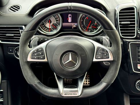 Used 2018 Mercedes-Benz GLS 63 AMG GLS 63 AMG 4MATIC image 30