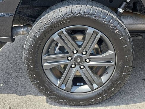 Used 2023 Ford F150 Lariat AWD/4WD image 7