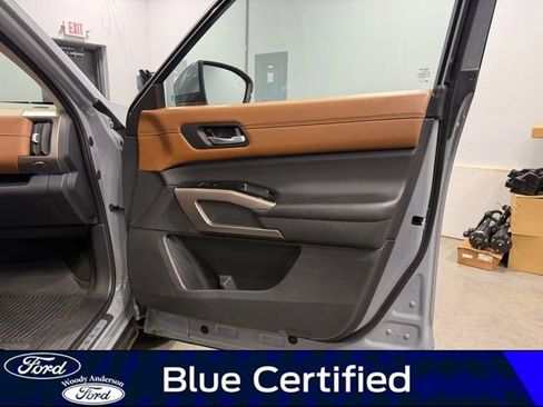 Used 2023 Nissan Pathfinder Platinum AWD/4WD image 29