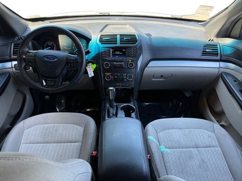 Used 2019 Ford Explorer Base image 10