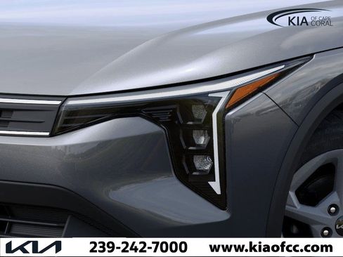 New 2025 Kia K4 LXS image 10