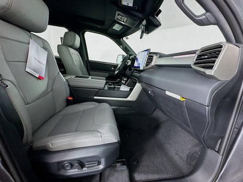 New 2026 Toyota Tundra Limited AWD/4WD image 29