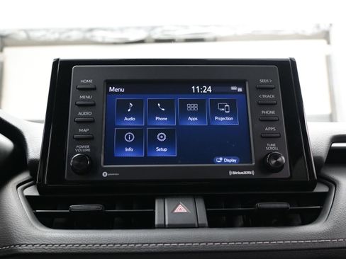 Used 2022 Toyota RAV4 LE AWD/4WD image 18