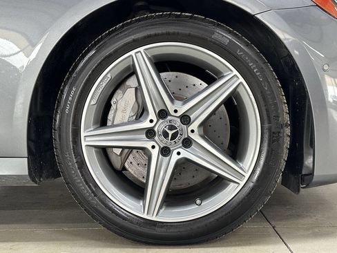 Used 2018 Mercedes-Benz E 300 4MATIC image 31