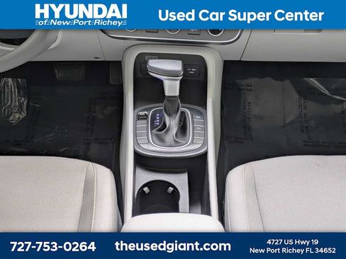 Certified 2024 Hyundai Kona SE FWD image 20