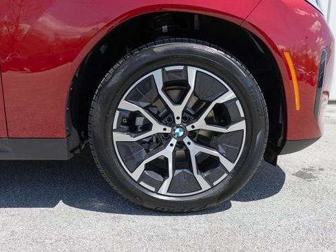 Used 2025 BMW X3 xDrive30i w/ Premium Package AWD/4WD image 8