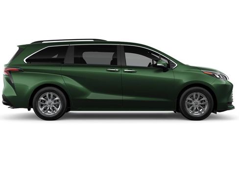 New 2026 Toyota Sienna XLE FWD image 12
