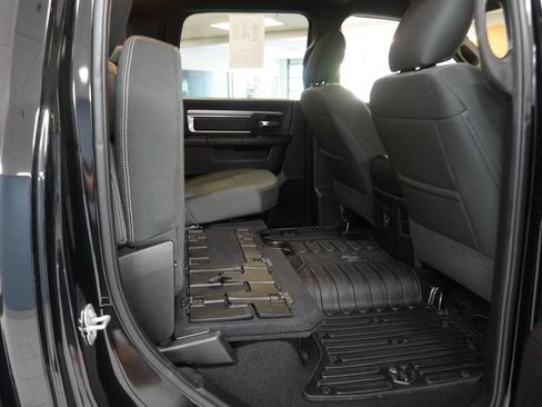 Used 2021 RAM 1500 Warlock AWD/4WD image 19