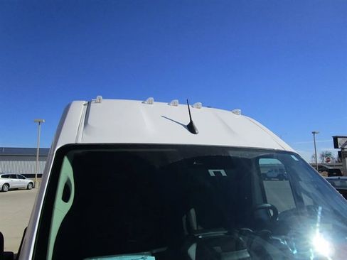 Used 2025 RAM ProMaster 2500 w/ Convenience Group image 39