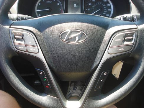 Used 2017 Hyundai Santa Fe Sport AWD/4WD image 22