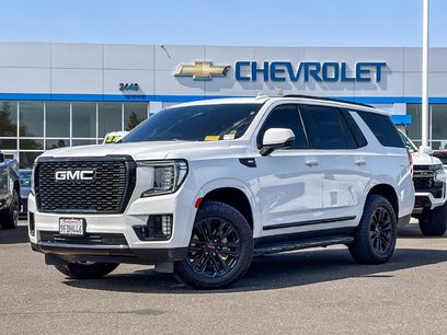 Used 2022 GMC Yukon SLT w/ SLT Luxury Package