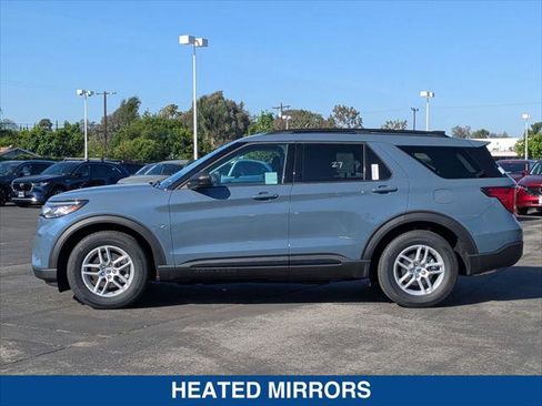 New 2026 Ford Explorer Active image 2