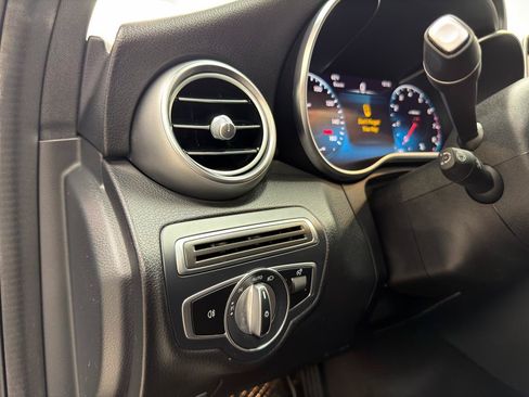Used 2021 Mercedes-Benz C 300 4MATIC Sedan image 16
